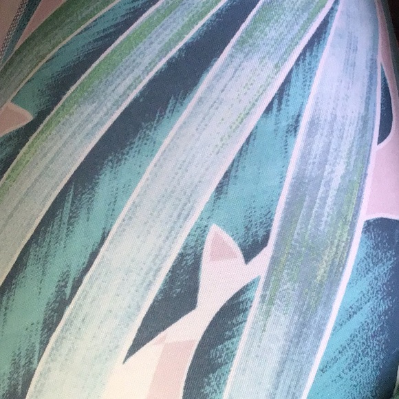 Nike leggings size Large NEW!!! - Picture 3 of 3